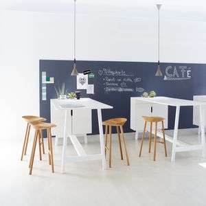 mesa alta contemporánea
