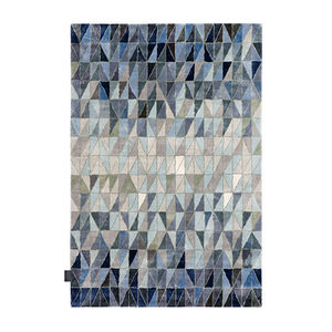 alfombra contemporánea / con motivos geométricos / de Tencel® / rectangular