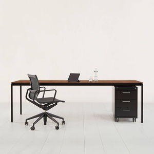 mesa de trabajo contemporánea
