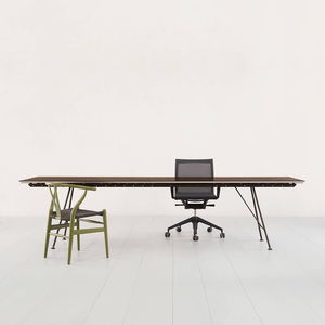 mesa de trabajo contemporánea