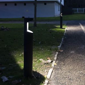 bolardo de iluminación urbano