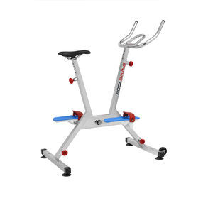 bicicleta acuática con ruedas