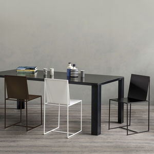 silla de diseño minimalista