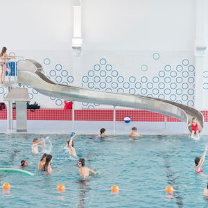 Tobogán para piscina pública - Todos los fabricantes de la arquitectura