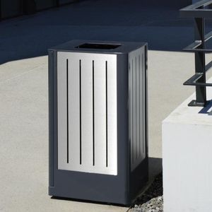 cubo de basura público
