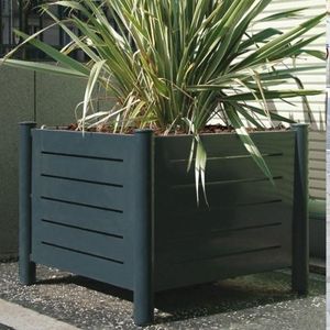 jardinera de acero