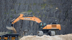 excavadora con orugas