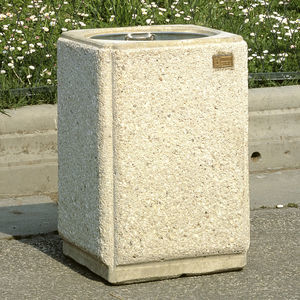 cubo de basura público