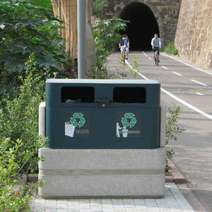 cubo de basura público