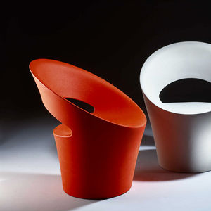 silla contemporánea / tapizada / de polietileno / de jardín