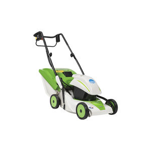 cortacésped con operador a pie