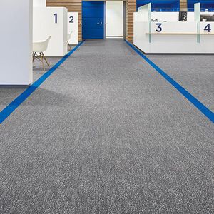 pavimento de textil / para el sector servicios / en rollo / liso