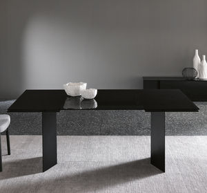 mesa de comedor contemporánea