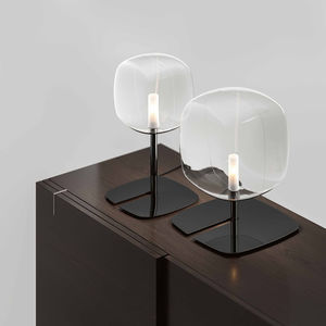 lámpara de mesa