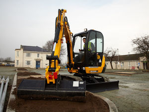 excavadora mini