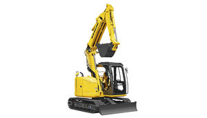 excavadora mediana