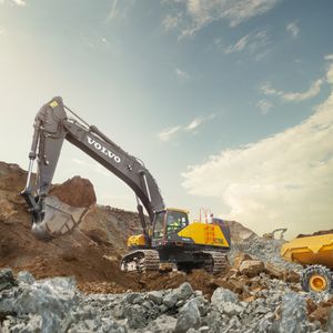 excavadora con orugas