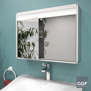 Armario de baño con espejo con iluminación integrada