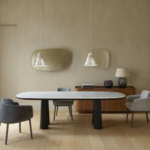 mesa contemporánea