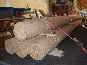 poste prefabricado de madera