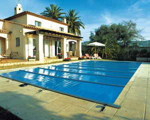 cubierta para piscina con barras