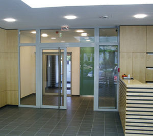 perfil para puerta de aluminio
