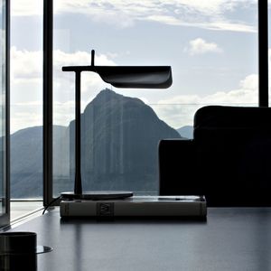 lámpara de mesa