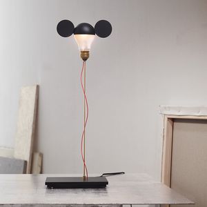 lámpara de mesa