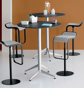 mesa alta contemporánea