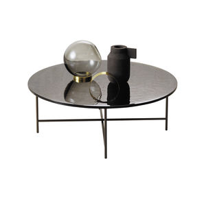 mesa de centro moderna / de vidrio / con base metálica / redonda