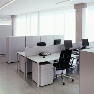 armario de oficina alto