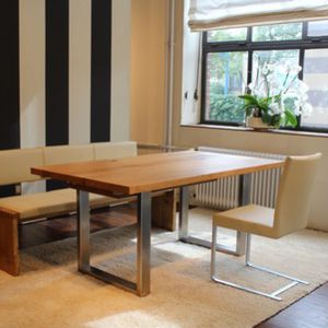 mesa contemporánea