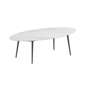 mesa de comedor contemporánea