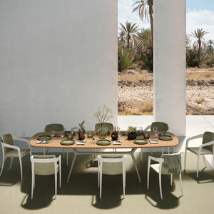 mesa de comedor contemporánea