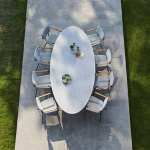 mesa de comedor contemporánea