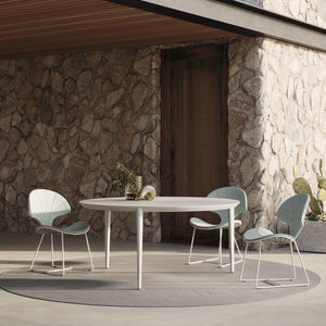 mesa de comedor contemporánea