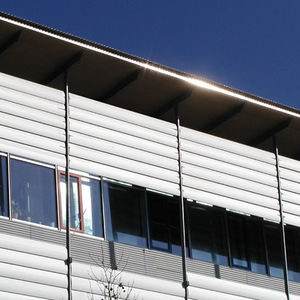 celosía con lamas de aluminio