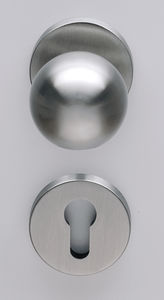 pomo de puerta contemporáneo