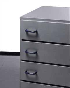 tirador para mueble de material plástico