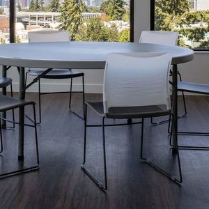 mesa de trabajo contemporánea