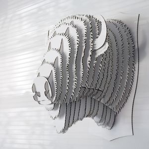 escultura de cartón