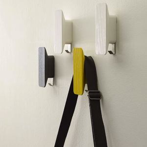 percha contemporánea