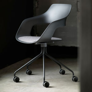 silla de oficina contemporánea