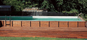 piscina semienterrada / de madera / de exterior