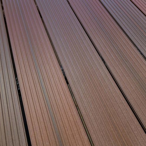 Tarima de exterior de WPC - CLASSIC - megawood by NOVO-TECH - aspecto madera / ranurada / con clip
