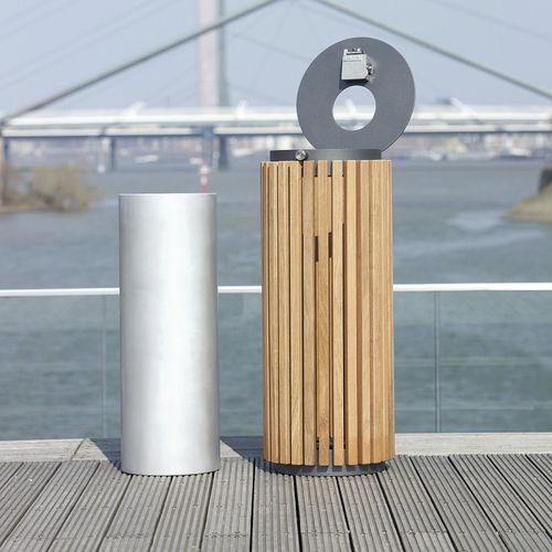 Cubo de basura público - URBANIS - Gem. Westeifel Werke GmbH - de acero galvanizado / de acero con revestimiento en polvo / de madera de frondosa