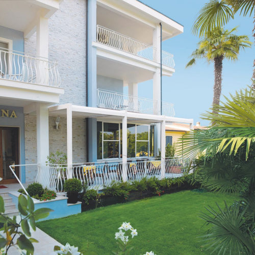 Pérgola adosada - FUTURA - IL CEPPO - de aluminio / con láminas móviles