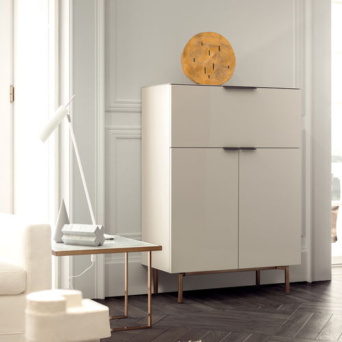Aparador con patas altas - BREMA - PIANCA - contemporáneo / de madera