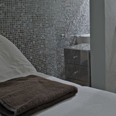 Mosaico de cristal de Murano - HOTELS - D.I. Più srl - ANDRETTO DESIGN - brillante / de interior / de pared