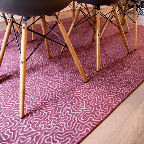 Alfombra contemporánea - JACKIES - CORAL 9003 - Louis De Poortere - con motivos geométricos / de PA / de PE